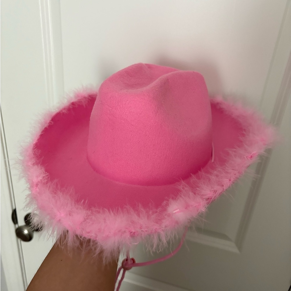 🎀PINK COWBOY HAT WITH FEATHER EDGE🎀